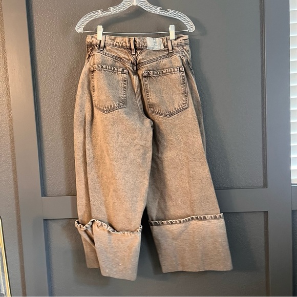 WE THE FREE • Olsen cuffed barrel jeans
Excellent Condition - Picture 6 of 12